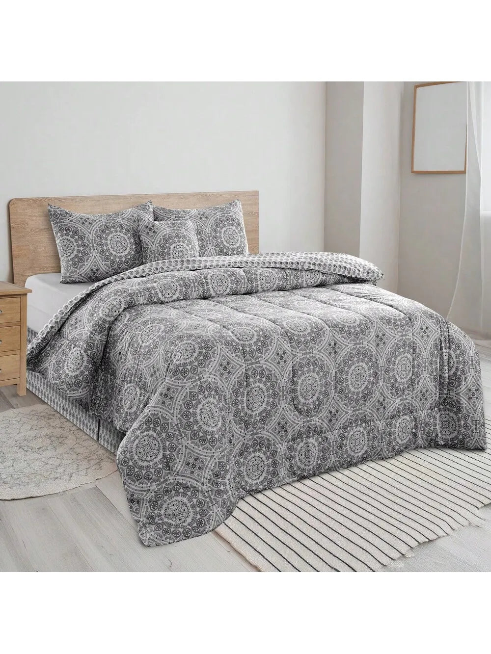 LUX Décor Reversible 5pc Comforter Set, Printed Bedding Set, Microfiber Bed in a Bag, Includes 1 Comforter, 2 Pillow Shams